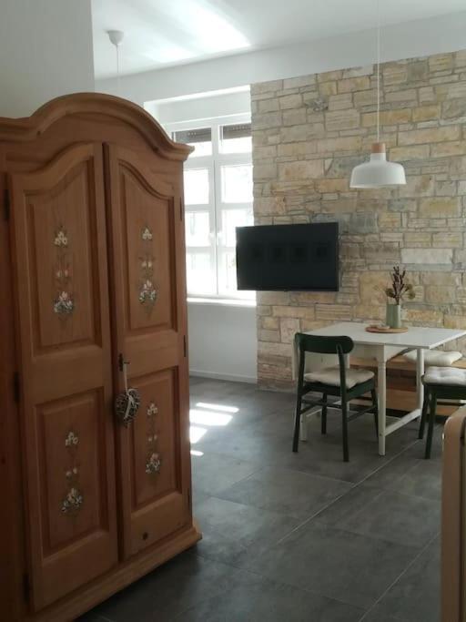 Lovely Apartment In The City Center Pula Exterior foto